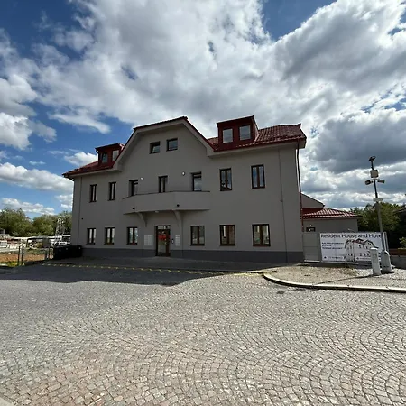 Resident House And * Priseka