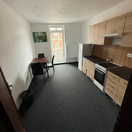 Resident House And Apartamento *
