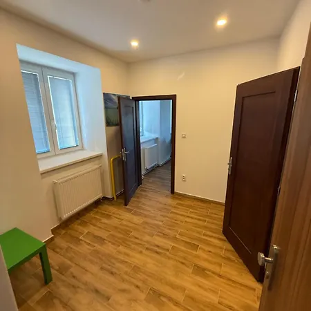 Resident House And Lejlighed *