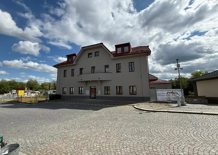 Resident House And * Priseka